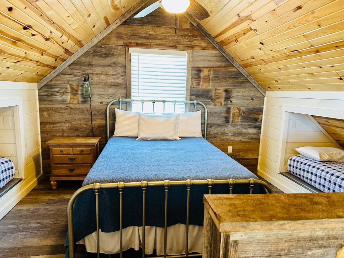 Knotty Squirrel Cabins 마운틴 뷰 외부 사진
