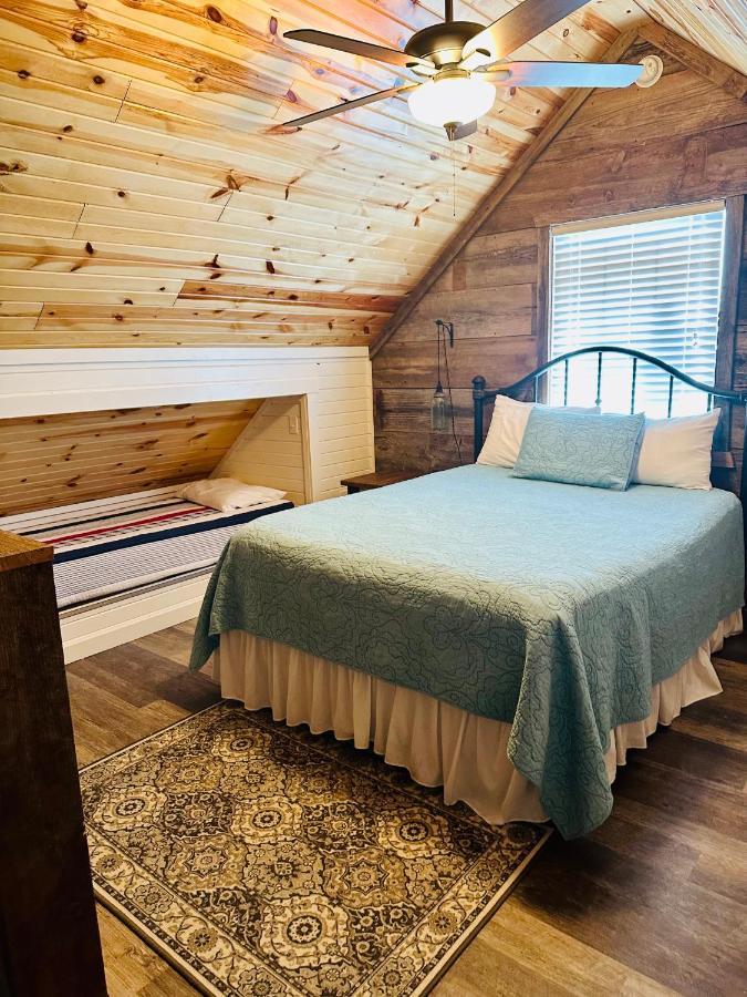 Knotty Squirrel Cabins 마운틴 뷰 외부 사진